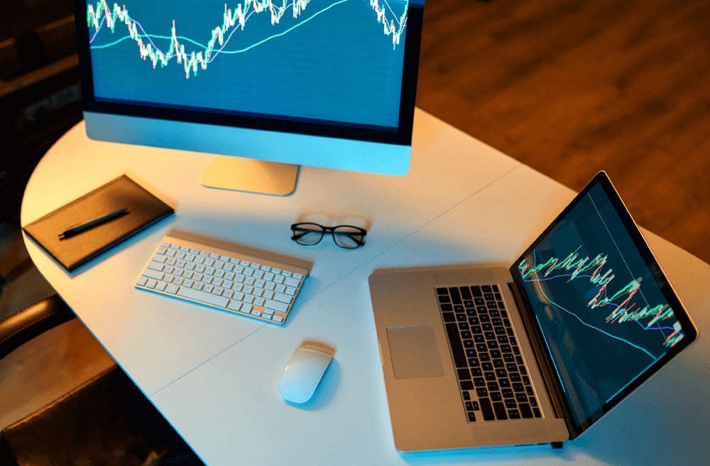 Trading Desk Image